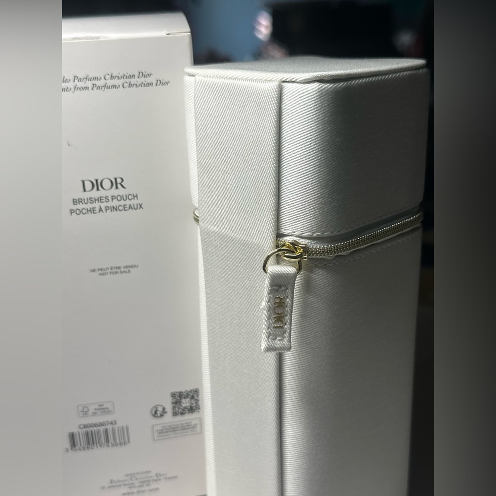 Dior Limited Edition 3 Piece Black and White Makeup Brush Set with Case NWB  GWP - Picture 14 of 15